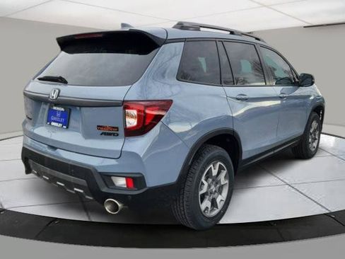 Used 2023 Honda Passport TrailSport image 5