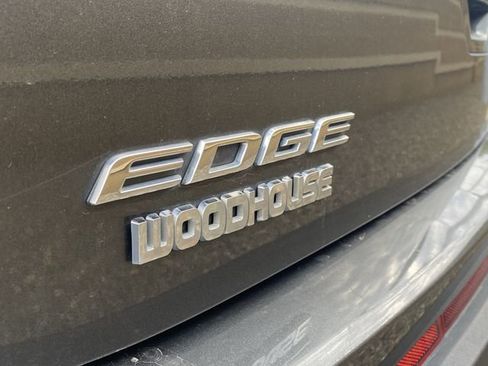Used 2017 Ford Edge SE image 8