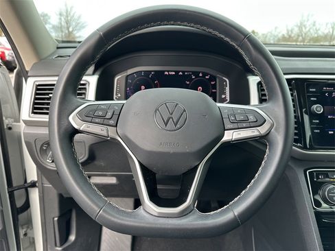Used 2022 Volkswagen Atlas SE image 11