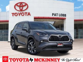 Used 2021 Toyota Highlander XLE 360° Tour