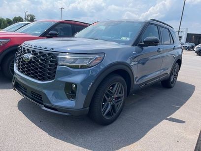 New 2025 Ford Explorer ST-Line w/ Premium Package