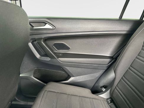 Used 2022 Volkswagen Tiguan S image 15