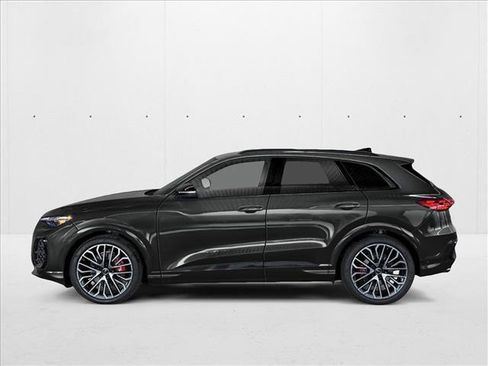 New 2026 Audi SQ5 Prestige AWD/4WD image 2