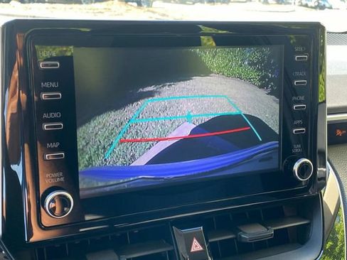 Used 2020 Toyota Corolla LE FWD image 23