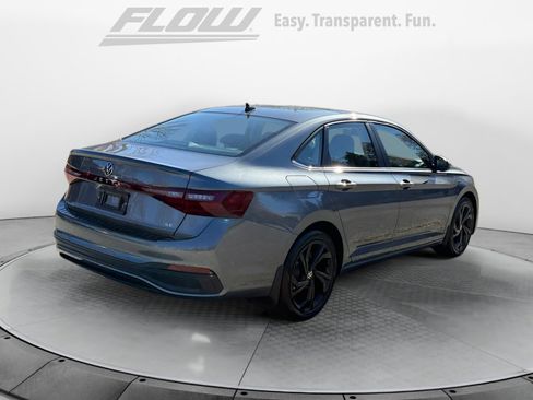 New 2026 Volkswagen Jetta SE image 7