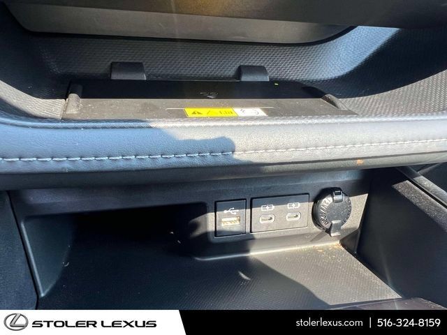 Used 2023 Toyota Highlander Limited AWD/4WD image 37