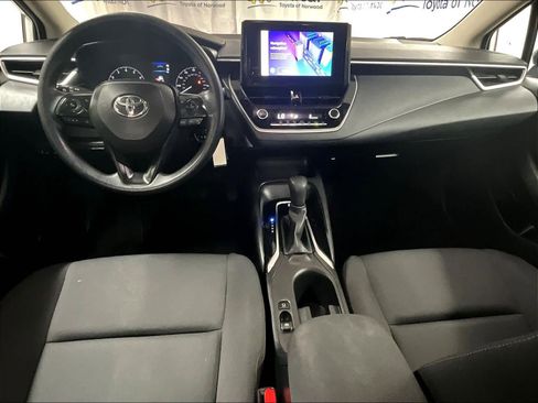 Used 2023 Toyota Corolla LE image 21