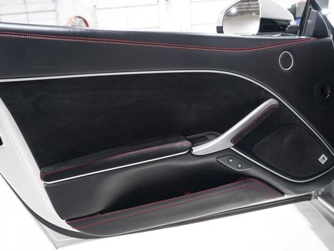 Used 2015 Ferrari F12 Berlinetta image 19