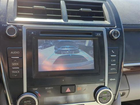 Used 2012 Toyota Camry XLE image 14