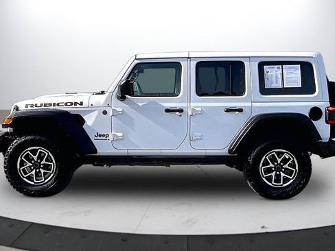 Certified 2025 Jeep Wrangler Unlimited Rubicon w/ Convenience Group image 6