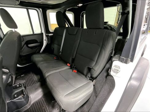 Used 2021 Jeep Wrangler Unlimited Sport AWD/4WD image 31
