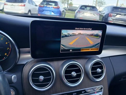 Used 2019 Mercedes-Benz C 300 4MATIC Sedan image 31