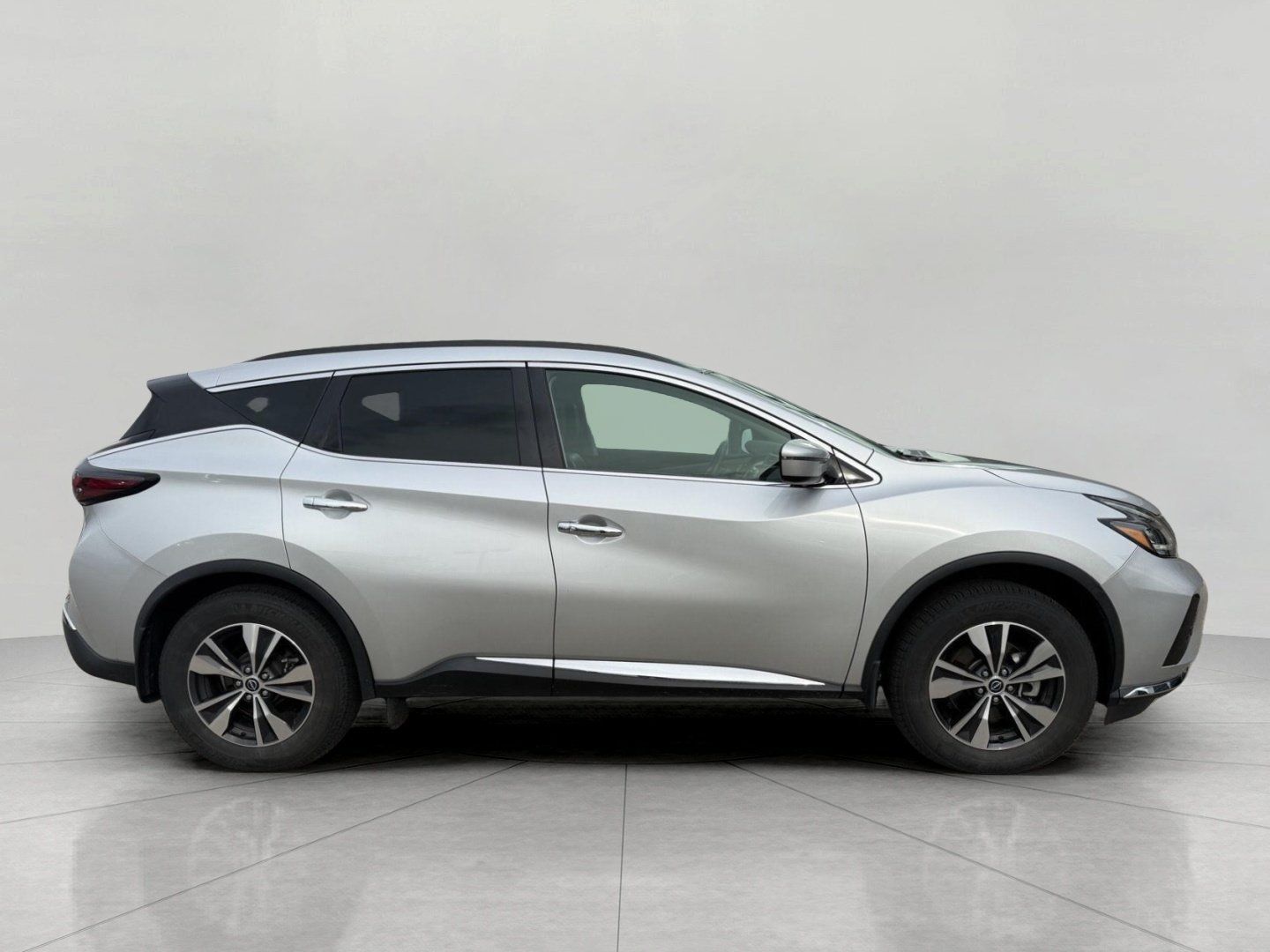 Used 2023 Nissan Murano SV AWD/4WD image 13