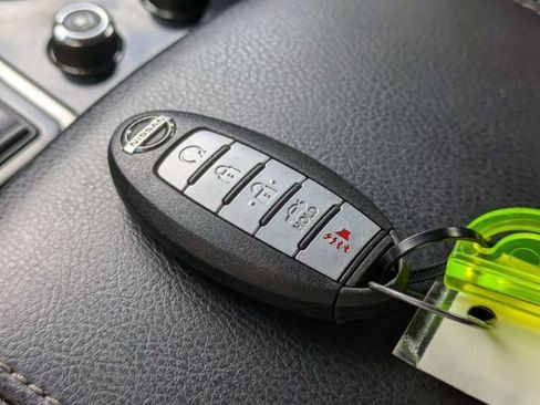 Used 2018 Nissan Maxima Platinum FWD image 30
