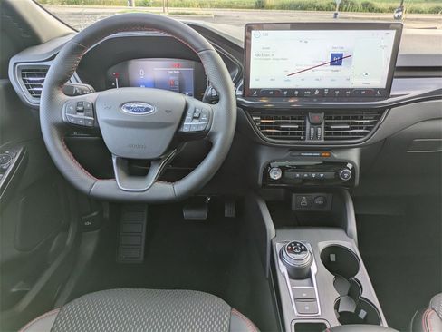 New 2025 Ford Escape ST-Line w/ Tech Pack #1 image 18