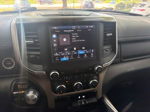 Used 2022 RAM 1500 Laramie AWD/4WD image 18