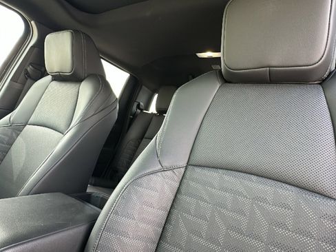 Used 2024 Toyota Tacoma TRD Off-Road image 11