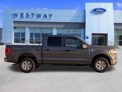 Used 2021 Ford F150 XLT image 3