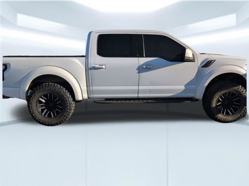 Used 2018 Ford F150 Raptor w/ Equipment Group 802A Luxury image 5