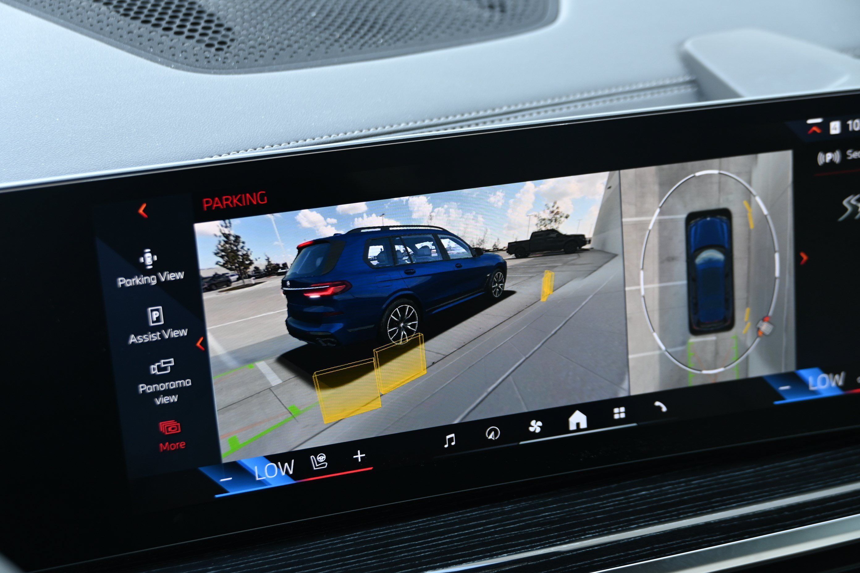 Certified 2026 BMW X7 M60i AWD/4WD image 33