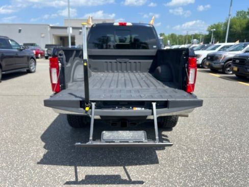 Certified 2021 Ford F350 Lariat w/ Tremor Off-Road Package AWD/4WD image 31