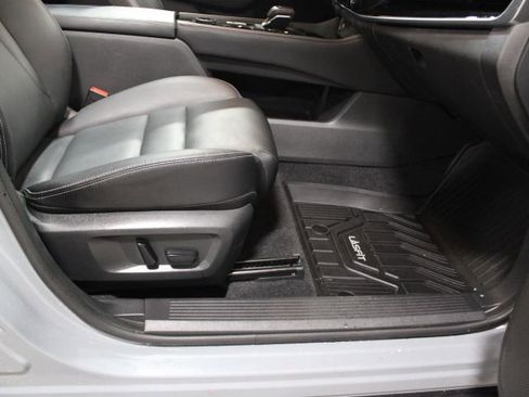 Used 2023 Nissan Rogue SL w/ SL Premium Package image 23