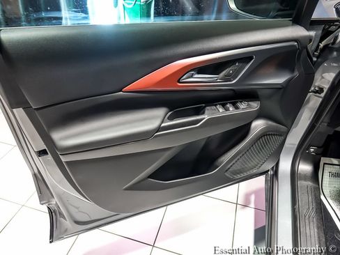 Used 2026 Chevrolet Equinox EV RS w/ LPO, All-Weather Mat Package FWD image 26