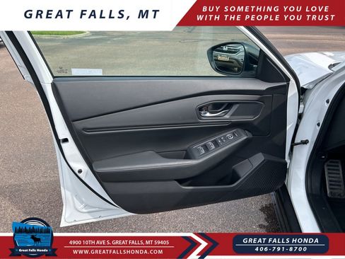 Used 2024 Honda Accord Sport image 11