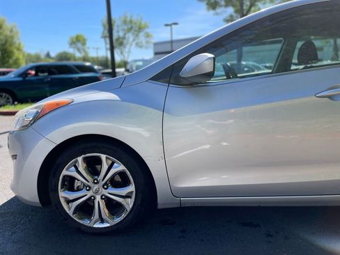 Used 2013 Hyundai Elantra GT w/ Touch & Go Pkg FWD image 5