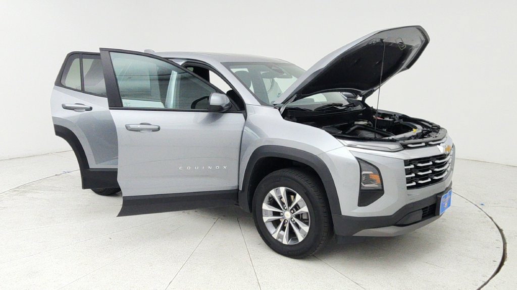 Certified 2025 Chevrolet Equinox LT AWD/4WD image 9