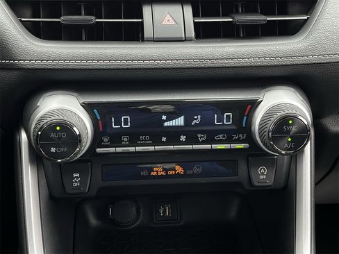 Used 2024 Toyota RAV4 XLE image 18