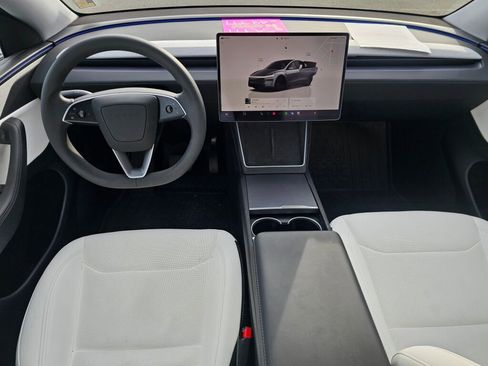 Used 2026 Tesla Model Y Long Range image 15