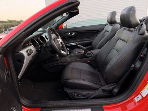 Used 2015 Ford Mustang GT Premium w/ Equipment Group 401A RWD image 24