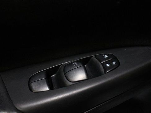 Used 2019 Nissan Sentra S image 5