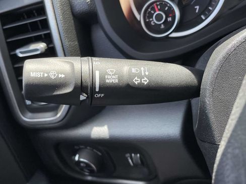 New 2026 RAM 2500 Tradesman w/ Chrome Appearance Group AWD/4WD image 32