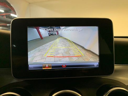 Used 2019 Mercedes-Benz GLC 300 4MATIC image 30