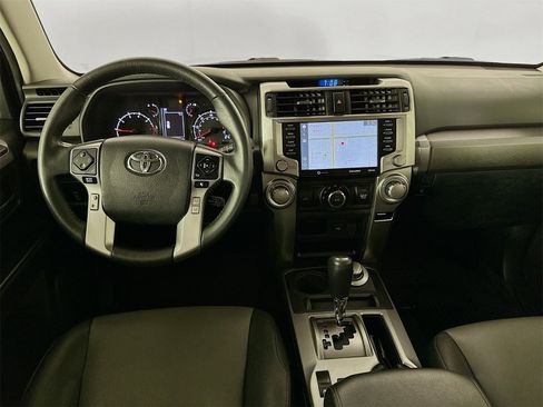 Used 2021 Toyota 4Runner SR5 Premium image 22