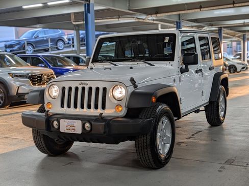 Used 2018 Jeep Wrangler Unlimited Sport S image 3