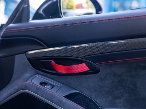 Used 2016 Porsche Cayman GT4 RWD image 46
