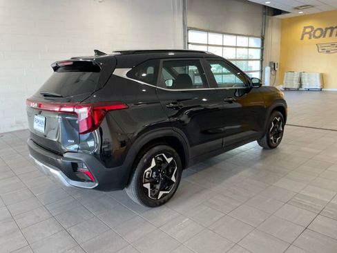 Used 2025 Kia Seltos EX w/ EX Sunroof Package image 5