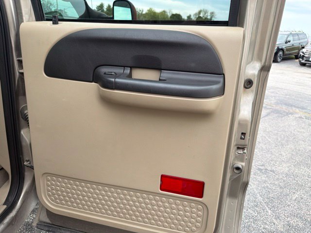 Used 2005 Ford F250 XLT AWD/4WD image 24