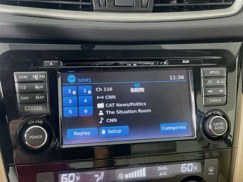 Used 2016 Nissan Rogue SL w/ SL Premium Package AWD/4WD image 16
