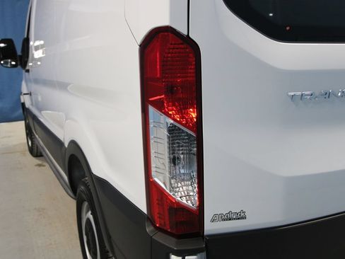 Used 2024 Ford Transit 150 Low Roof RWD image 33