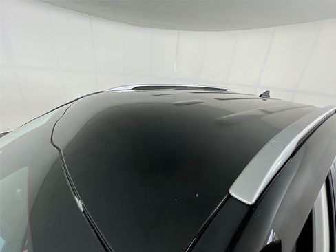 Certified 2025 Kia Seltos S FWD image 12