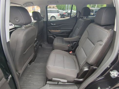 Certified 2023 GMC Acadia SLE w/ Driver Convenience Package image 23