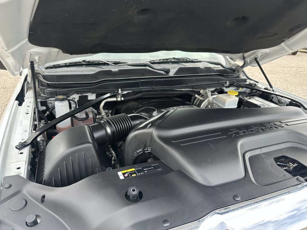 Used 2022 RAM 3500 Tradesman w/ Chrome Appearance Group AWD/4WD image 46
