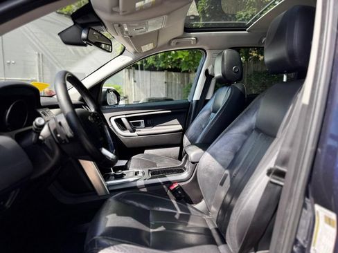 Used 2017 Land Rover Discovery Sport HSE AWD/4WD image 16
