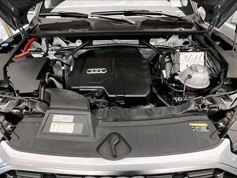 Certified 2025 Audi Q5 2.0T Premium Plus w/ Premium Plus Package image 29