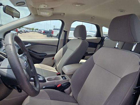 Used 2014 Ford Focus SE FWD image 15