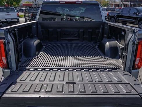 Used 2025 GMC Sierra 1500 SLT AWD/4WD image 14